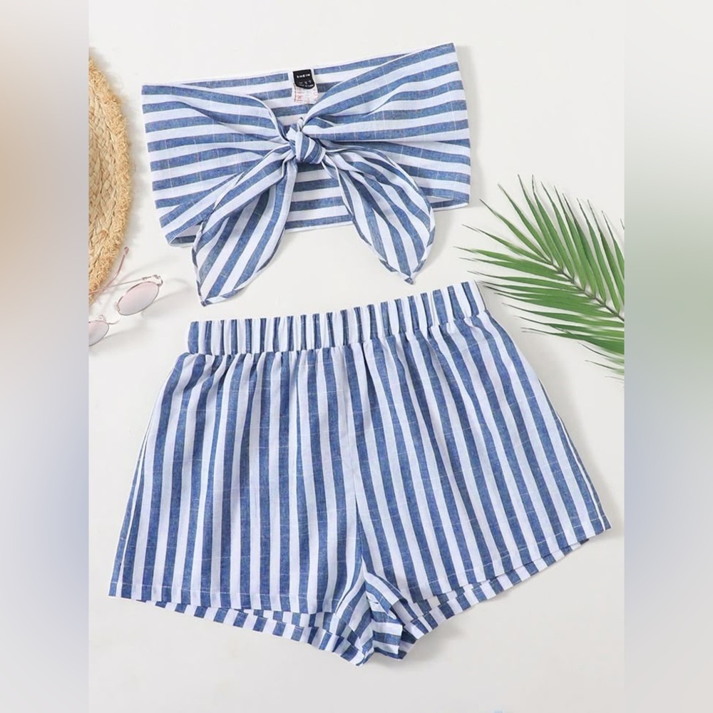 Striped Two-Piece Knot Front Cropped Top Bandeau and Shorts Large NEW